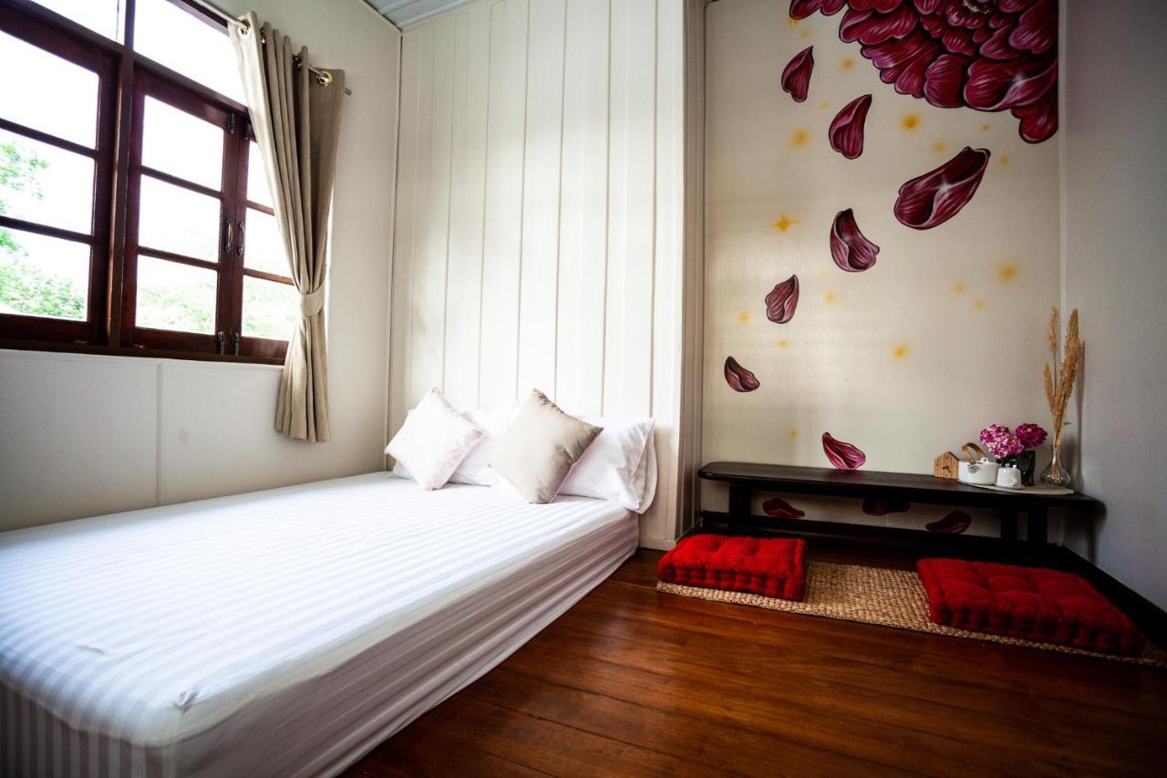 Baan Suan Krung Kao Hotel Ayutthaya Eksteriør billede